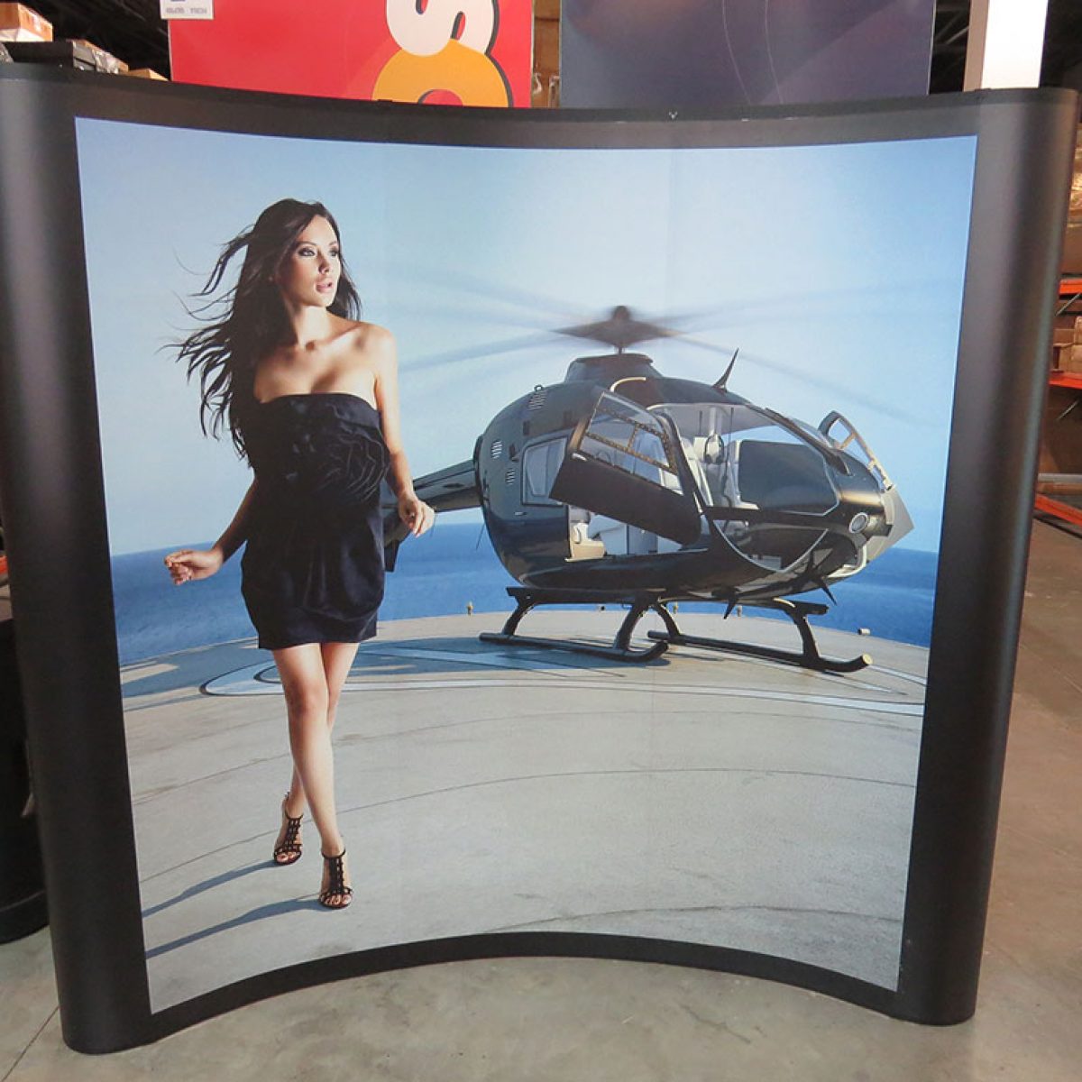 30) 10ft Curved Pop Up