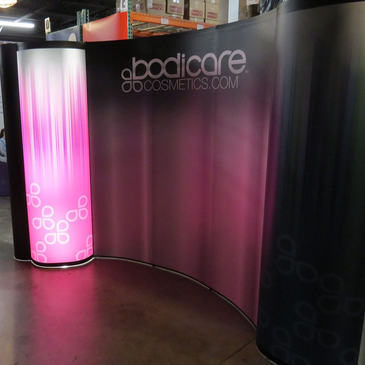 25) 20ft Gullwing Backlit Pop Up