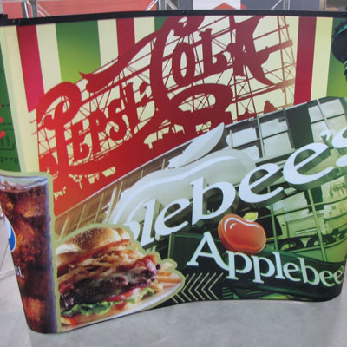 16) 10ft Curved Pop Up