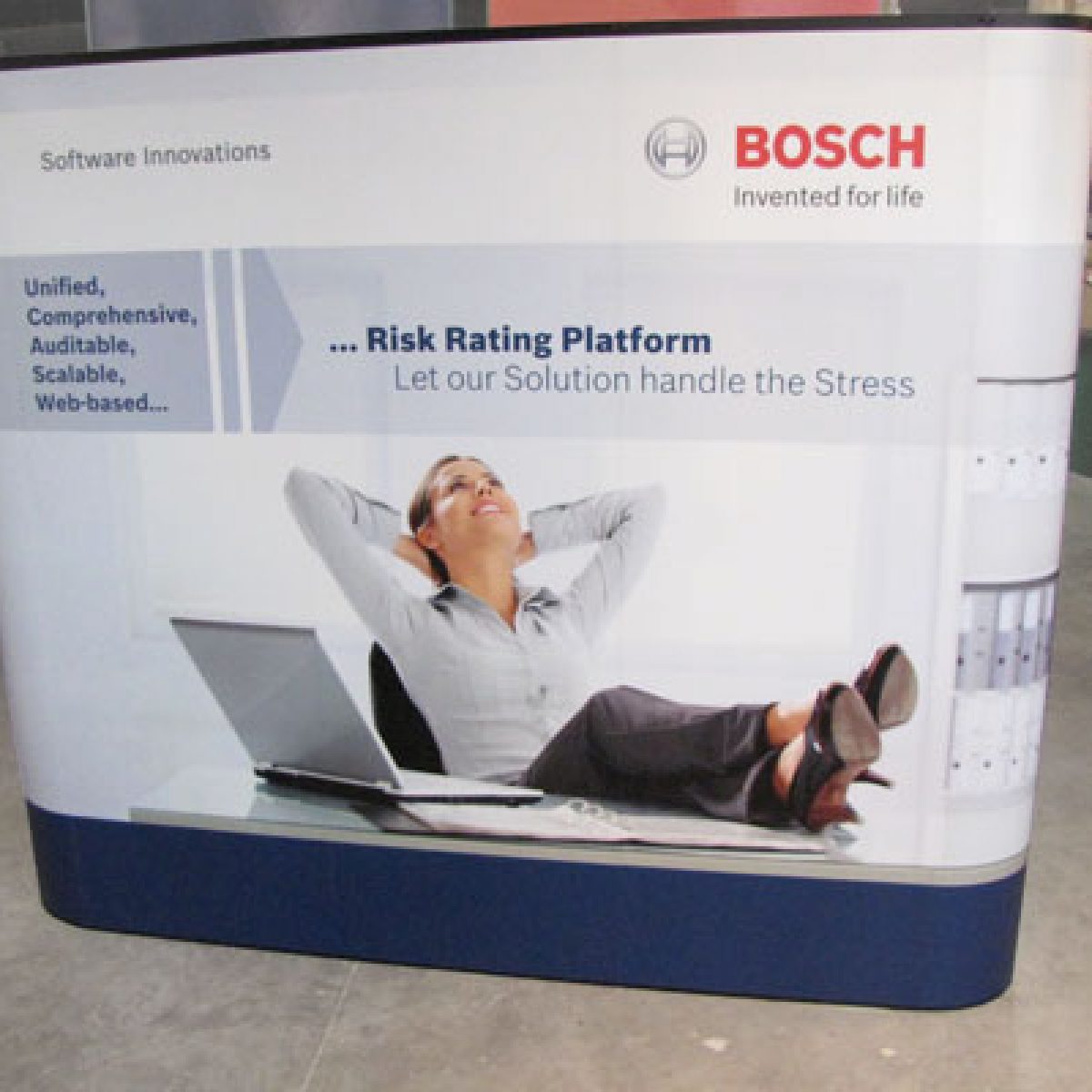 19) 10ft Straight Pop Up