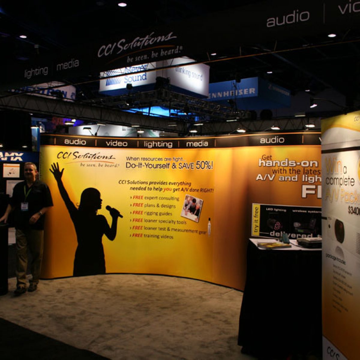 32) 10ft Curved Pop Up