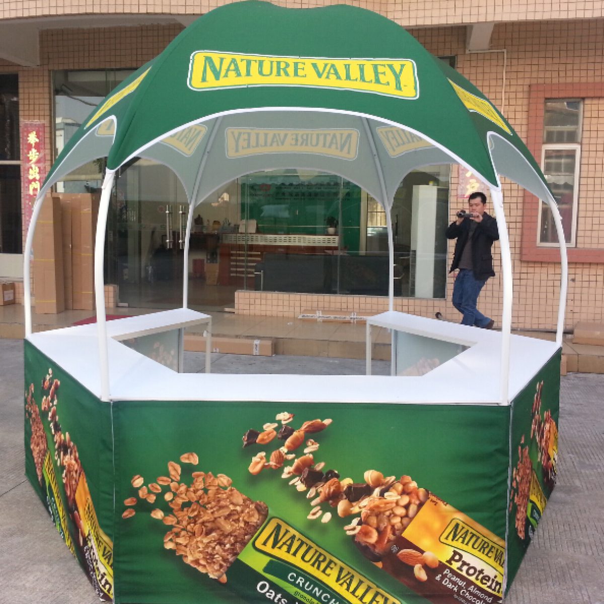 3) Outdoor Archway Deluxe Tent