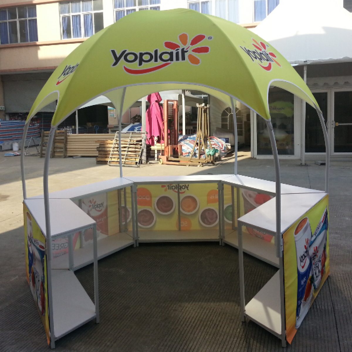 4) Outdoor Archway Deluxe Tent