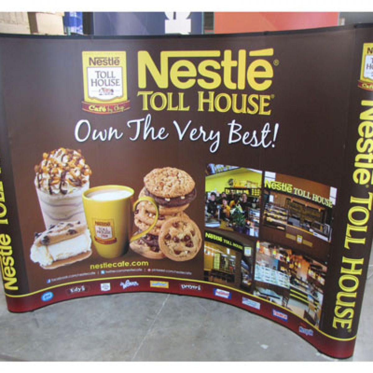 8) 10ft Curved Pop Up