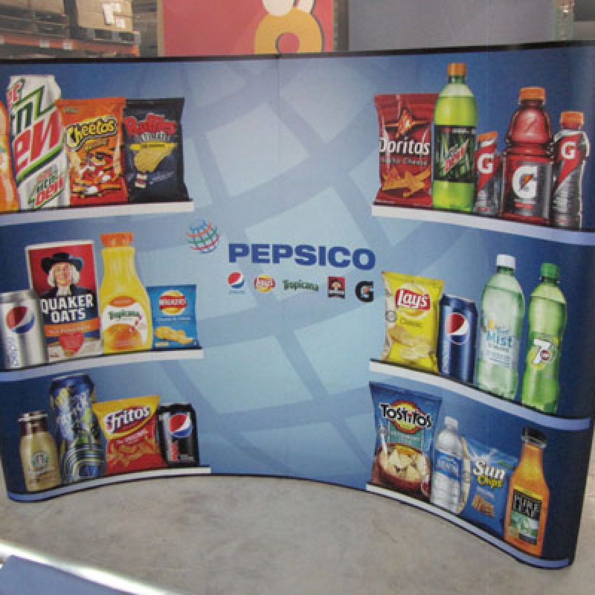 9) 10ft Curved Pop Up