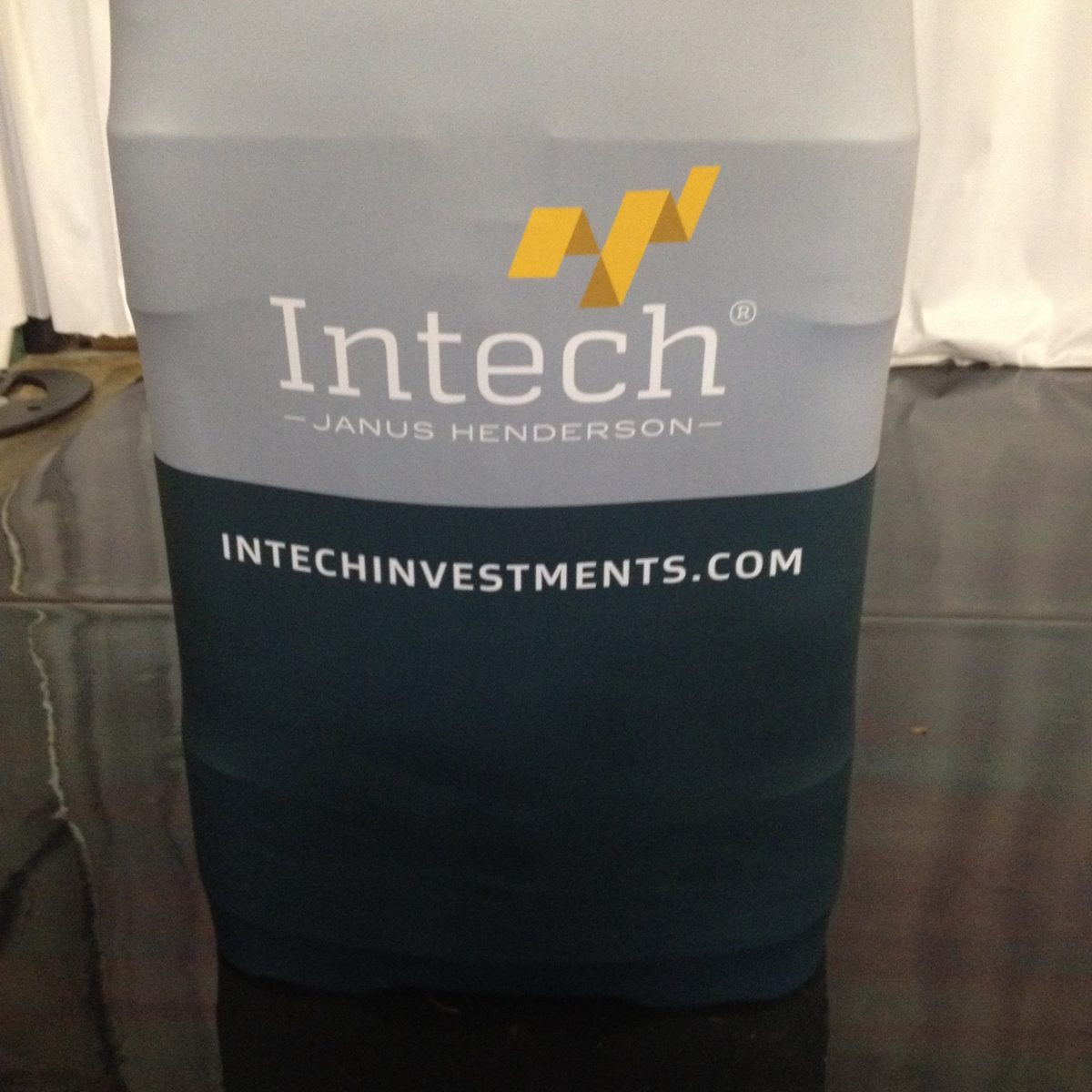 13) Kiosks & Counters